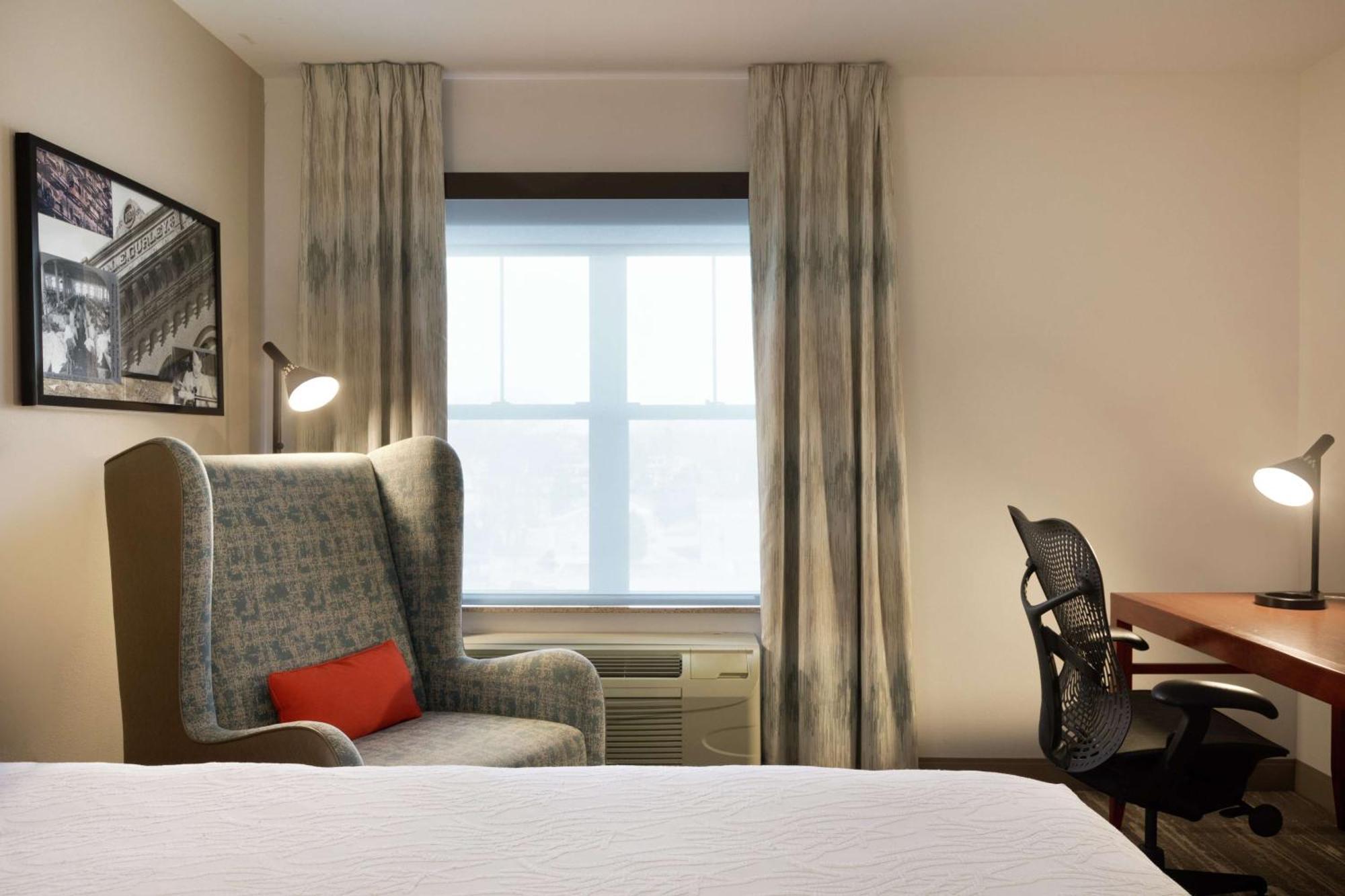 Hilton Garden Inn Troy Exterior photo